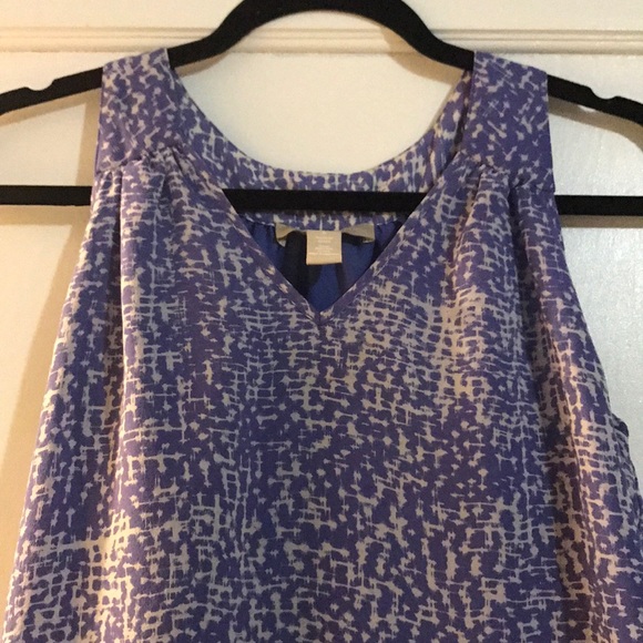 Banana Republic Tops - Purple and white banana republic tank